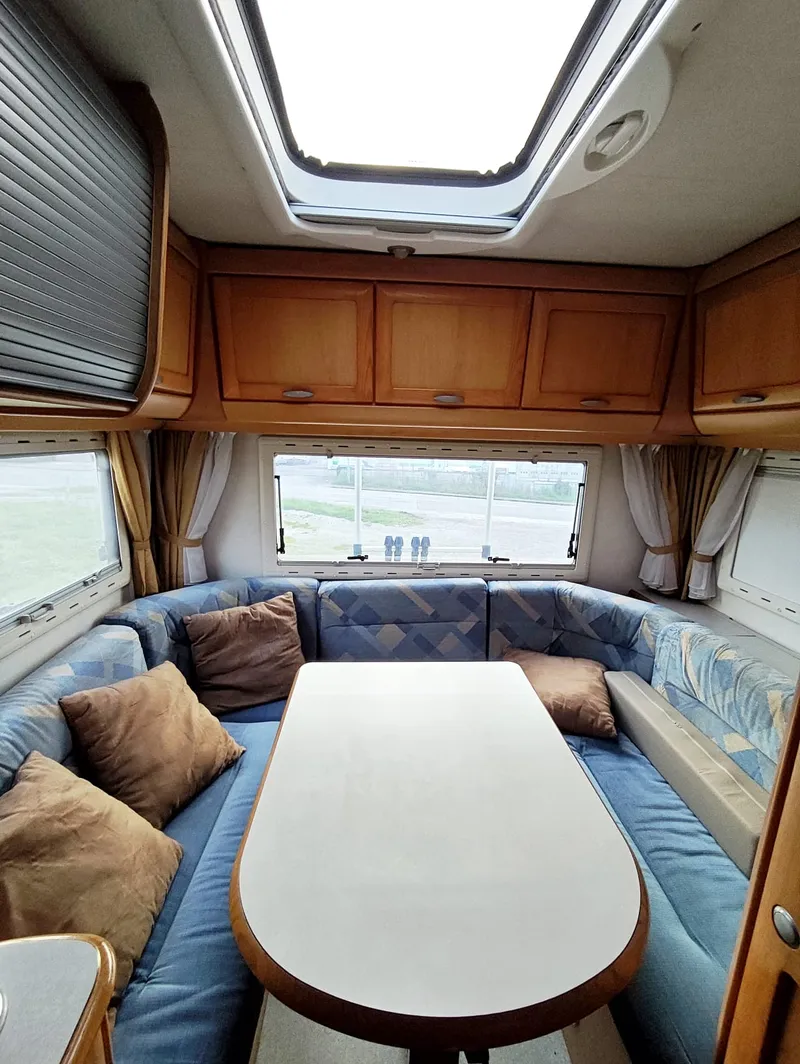 Autocaravana Hymer B595 interior