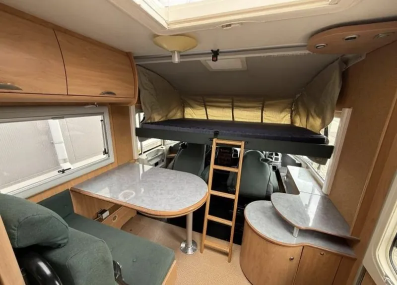 Autocaravana Burstner i690 Elegance