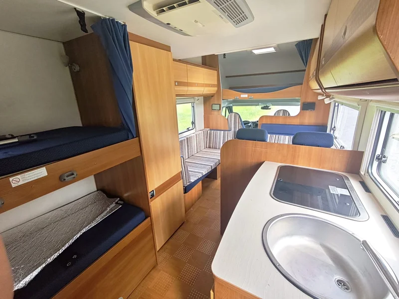 Autocaravana 18
