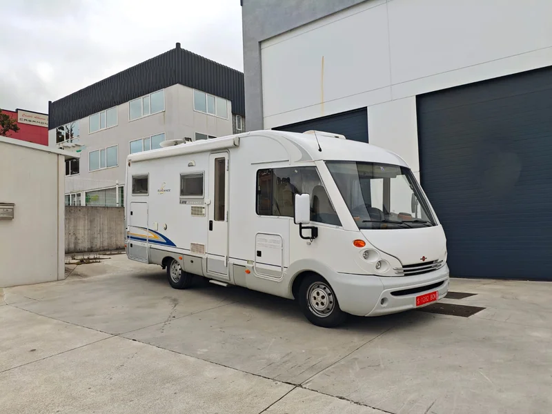 Autocaravana Burstner i690 Elegance - Exterior frontal