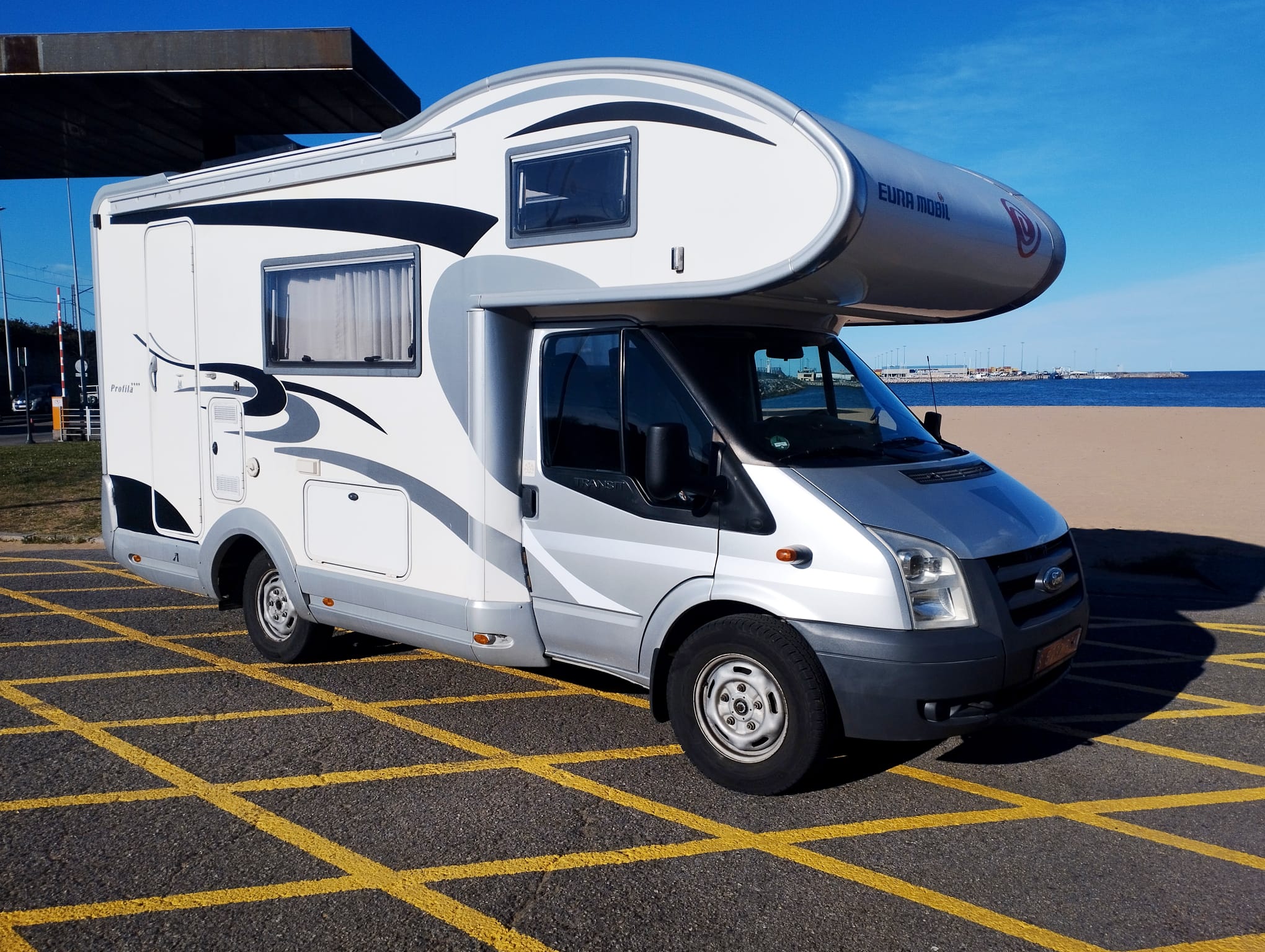 Autocaravana vista trasera